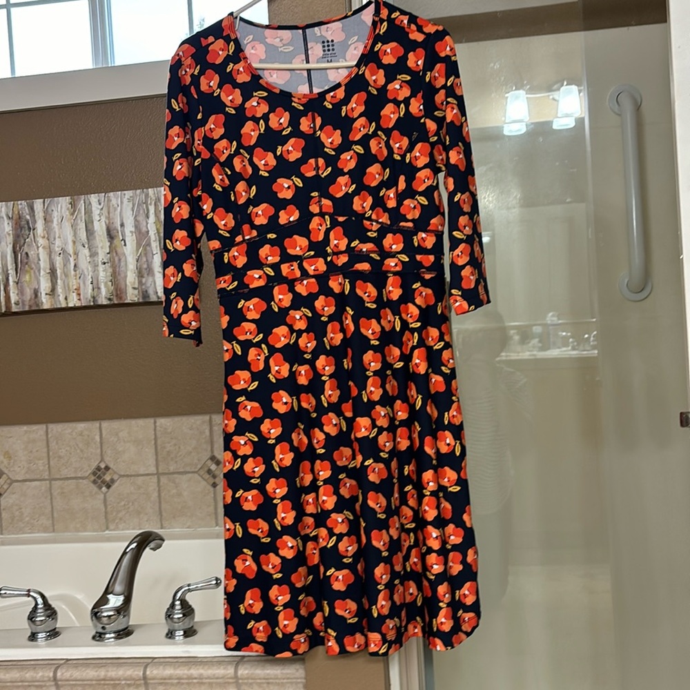 Stretchy fun women’s dress!